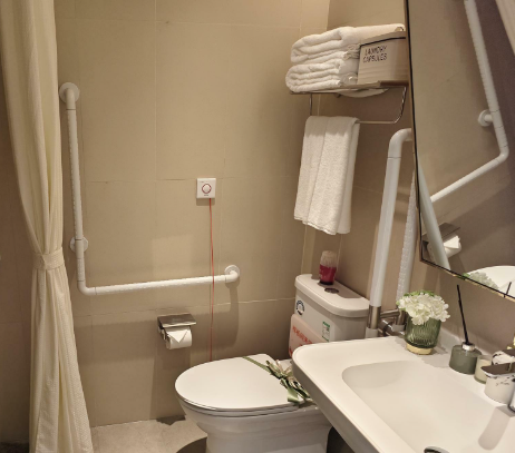 1744181055234069896.png 1744181050557.png